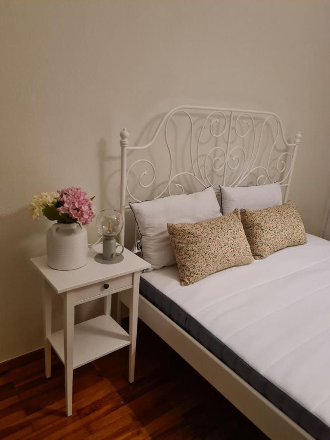 Lily's Place Apartment *